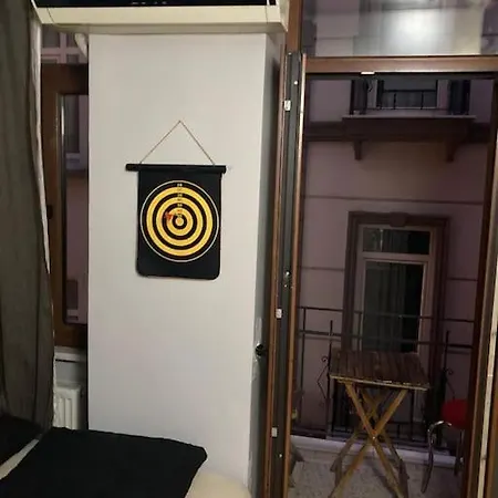 아파트 Beyoglu Taksim'de Studyo Daire 4 *